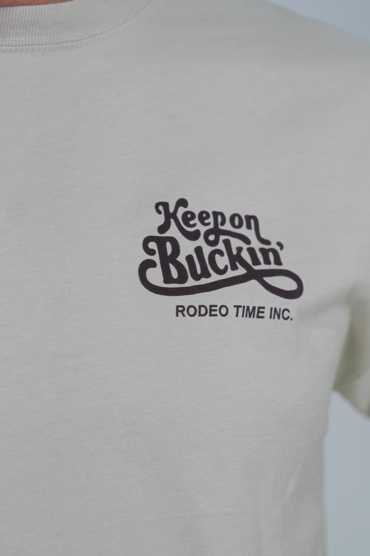 Keep on Buckin T